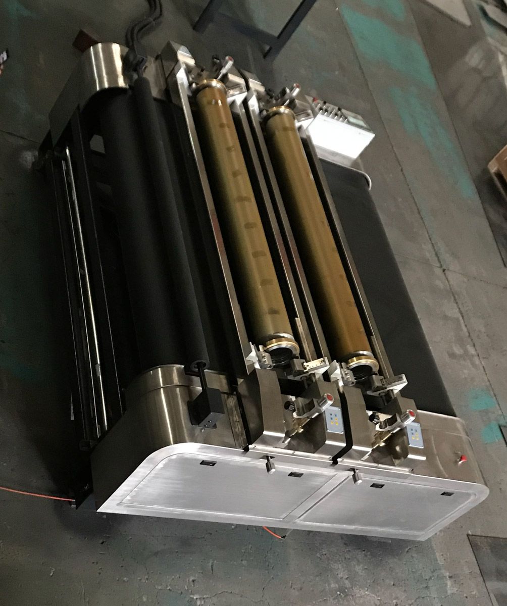 Two-color magnetic rod rotary screen printing machine